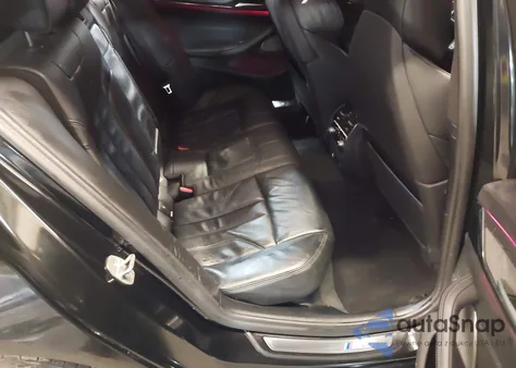 2021 BMW M5 z USA, uszkodzony, nr VIN WBS83CH07MCF93405